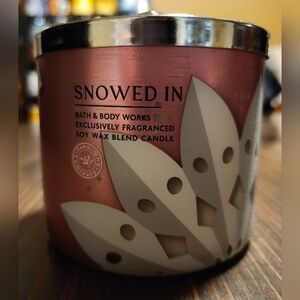 📍Pulled from stores📍Snowed In 3 Wick